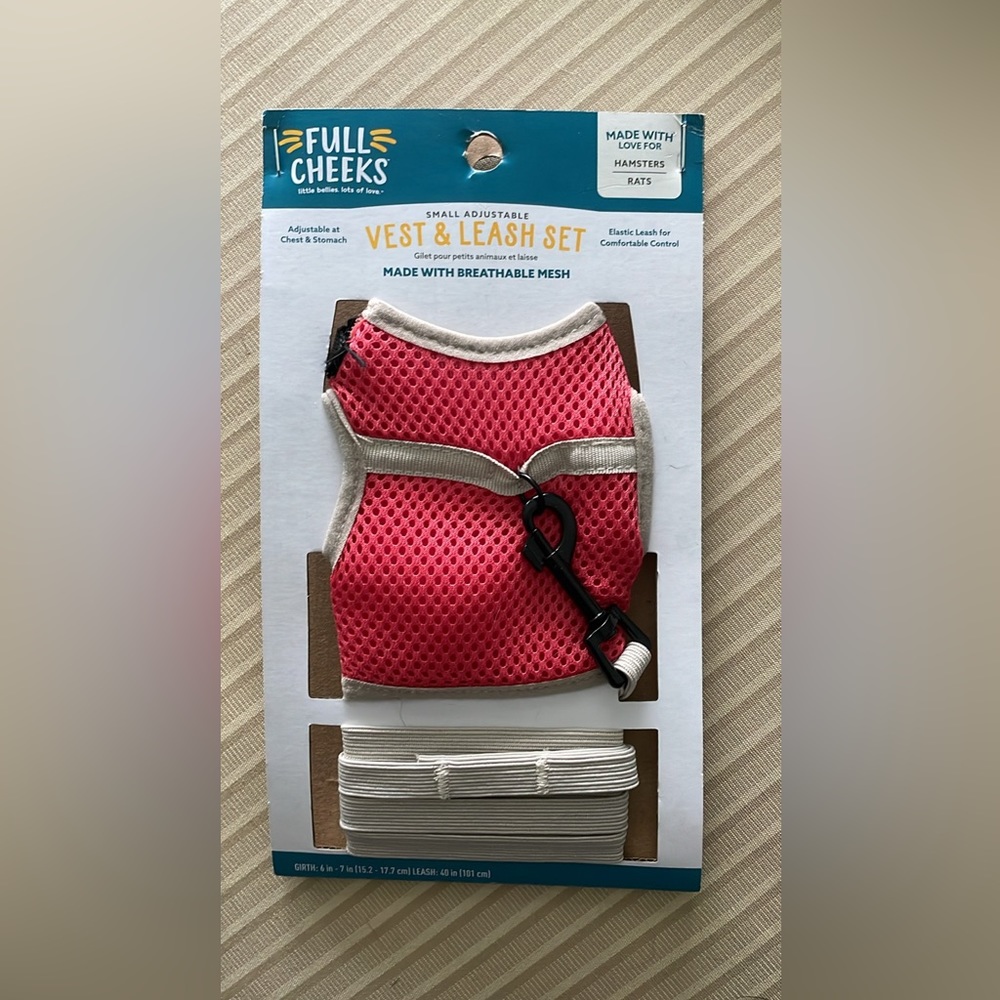 Hamster /rat harness & leash. Pink. Breakaway clasp.